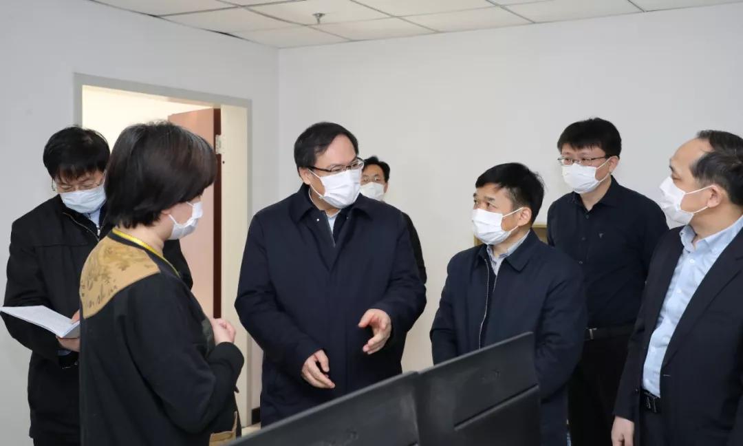 楊金成到七院、七一四所檢查指導(dǎo)疫情防控和復(fù)工復(fù)產(chǎn)工作